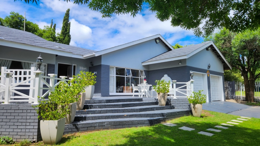 4 Bedroom Property for Sale in Wilgenhof Free State